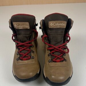 Columbia Tan leather Hiking Boots with Red Accents